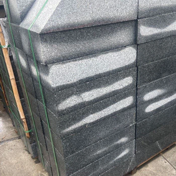 upstand kerb stone